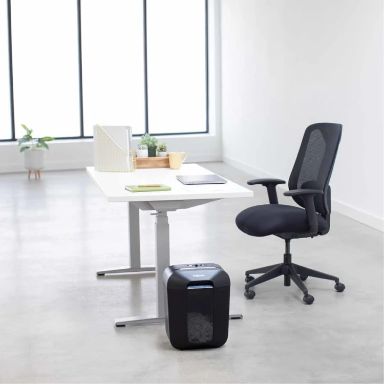 Niszczarka Fellowes LX45 ścinki 4x37mm P4  www.asan.com.pl