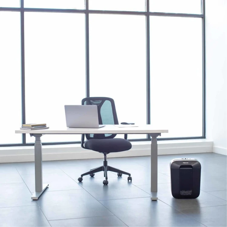 Niszczarka Fellowes LX45 ścinki 4x37mm P4  www.asan.com.pl