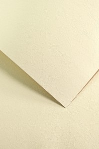 Karton ozdobny MILANO KREMOWY 230 g/m2 opakowanie 20 arkuszy A4